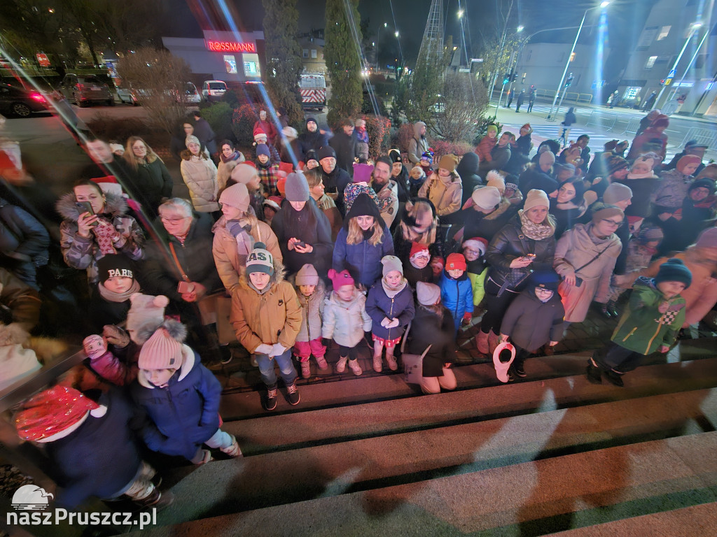 Pruszczanie rozpoczęli święta