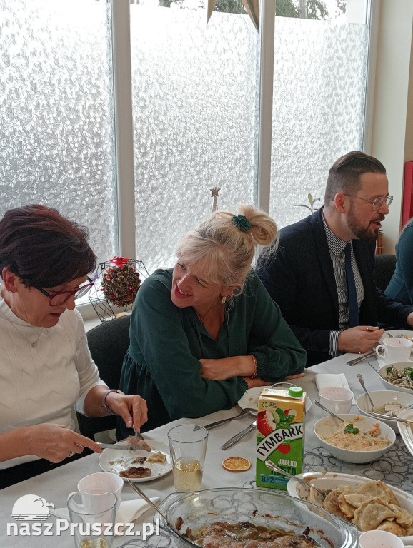 Cedry Wielkie: Wigilijne spotkanie Klubu Seniora