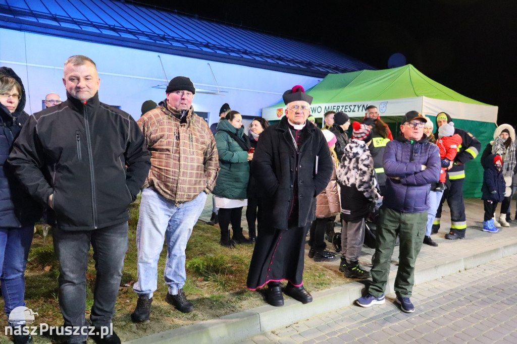 Przywitanie nowego wozu OSP Mierzeszyn