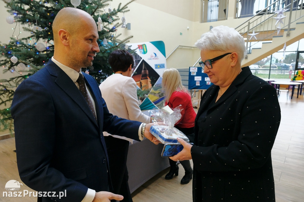 Cedry Wielkie - konkurs na kartkę bożonarodzneiową