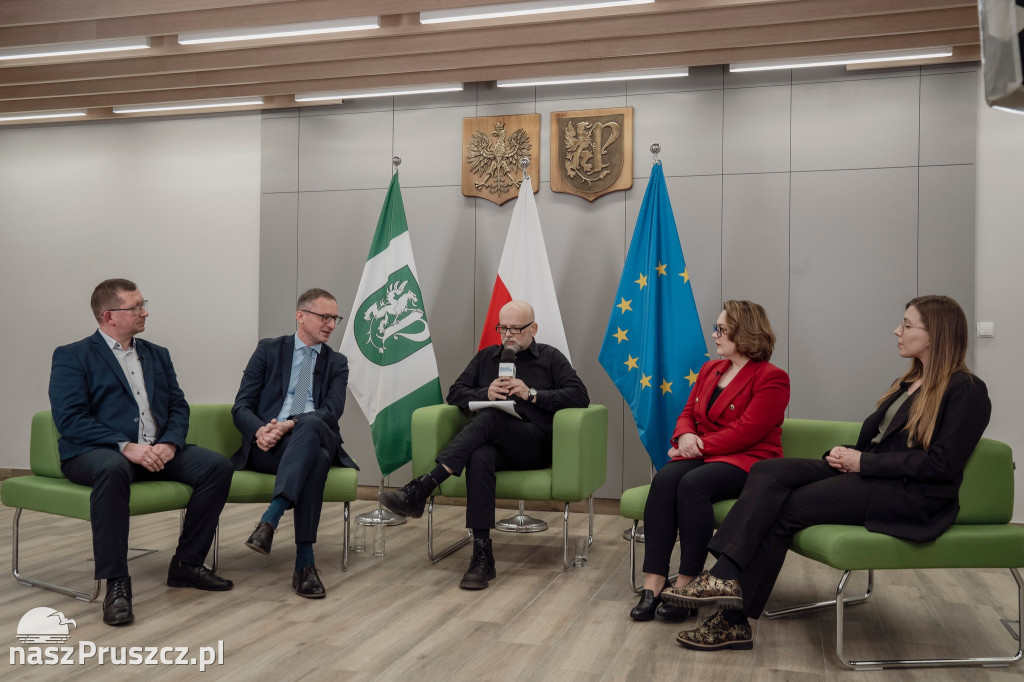 Debata o komunikacji w powiecie gdańskim