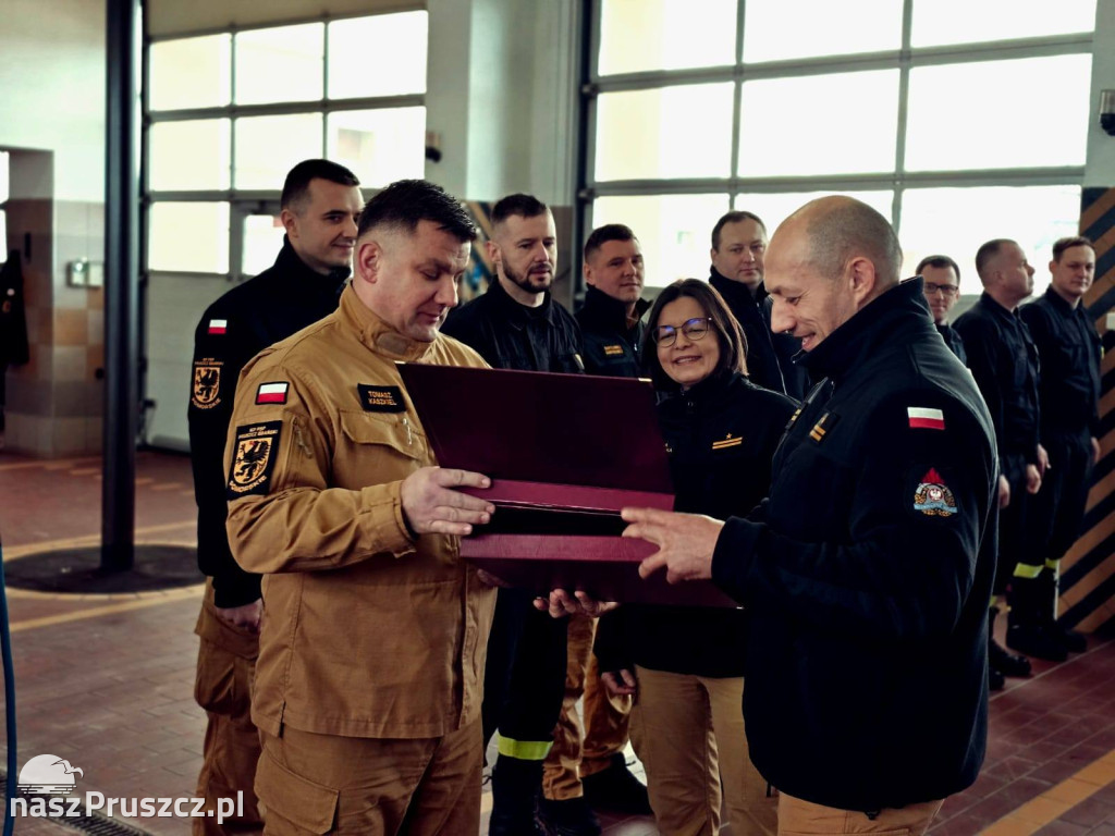 Strażacy z Pruszcza przeszli na emeryturę