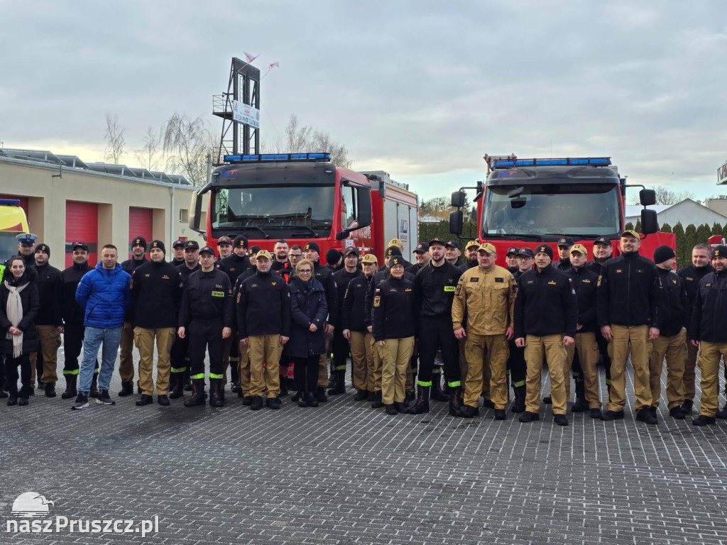Strażacy z Pruszcza przeszli na emeryturę