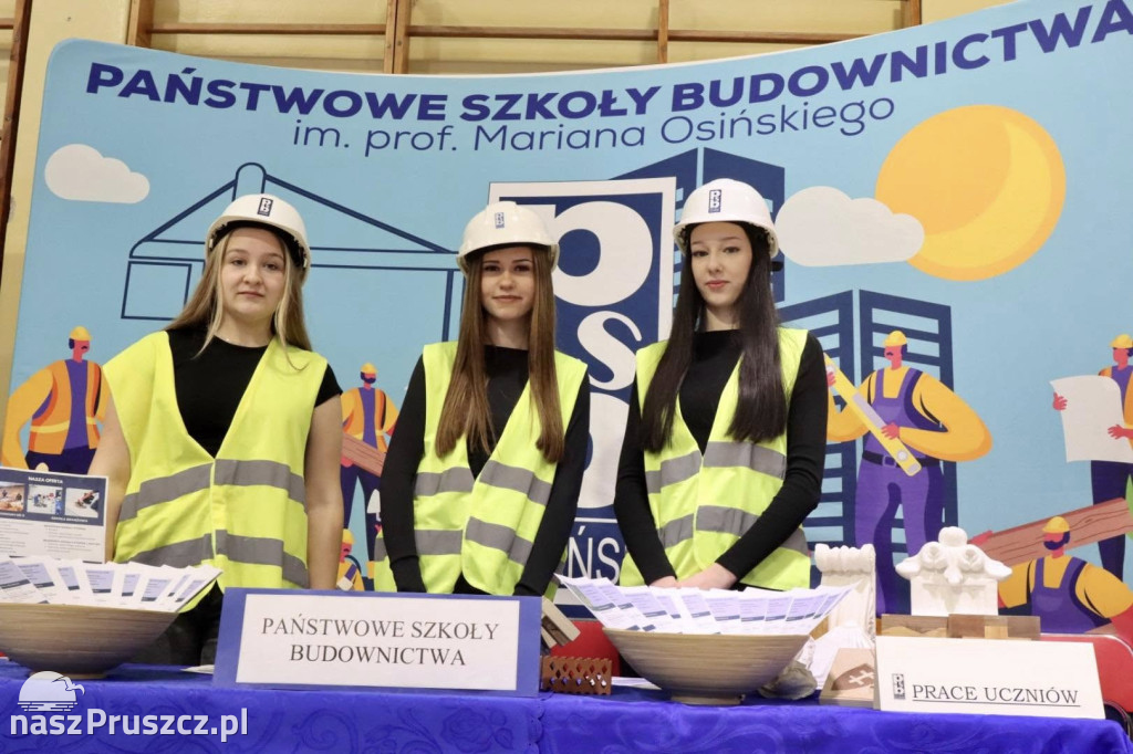 Kolbudy: Szkoły przedstawiały swoją ofertę w ZKiW