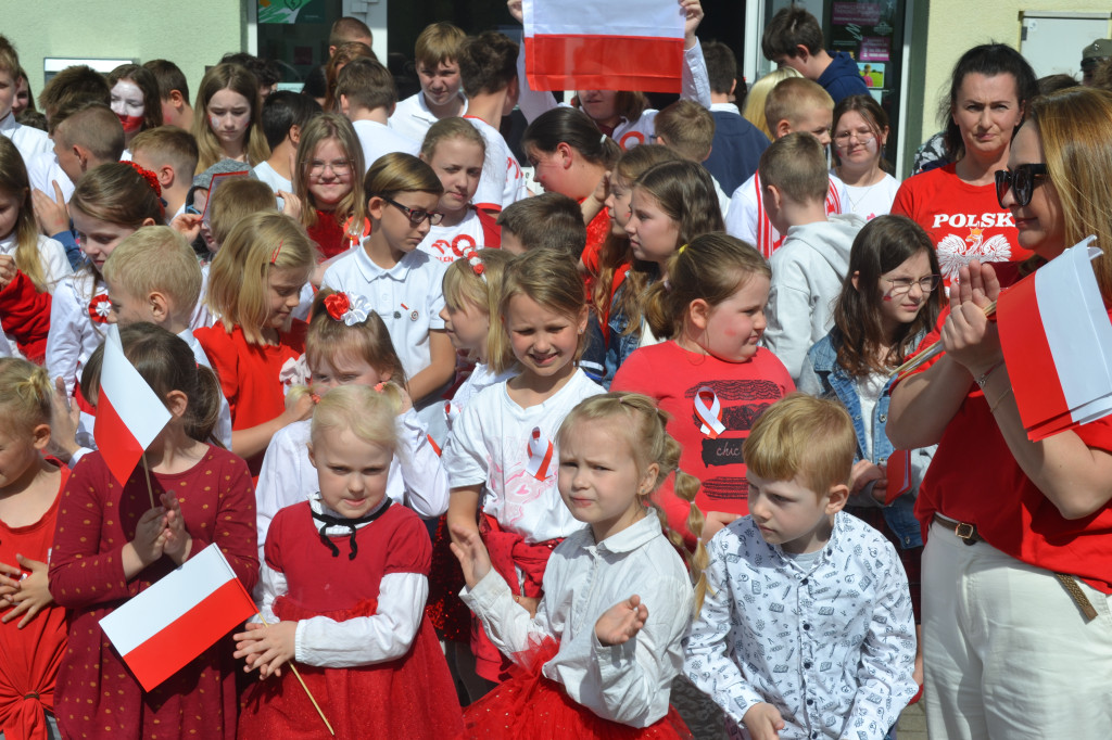 Uczniowie z Przejazdowa uczcili Święto Konstytucji 3 Maja