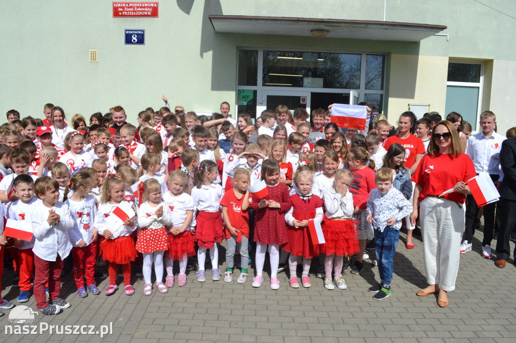 Uczniowie z Przejazdowa uczcili Święto Konstytucji 3 Maja
