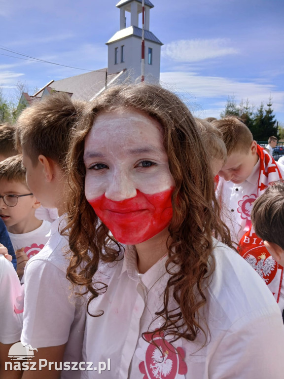 Uczniowie z Przejazdowa uczcili Święto Konstytucji 3 Maja