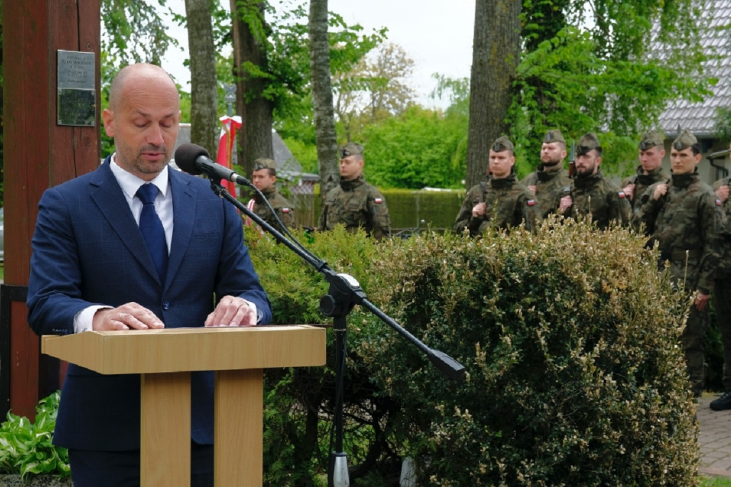 W Kiezmarku posadzono Dąb Pamięci ku czci ofiar Zbrodni Katyńskiej