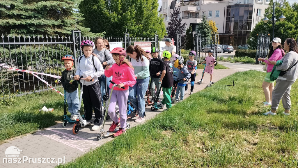 Ze Straszyna do Goszyna na hulajnogach