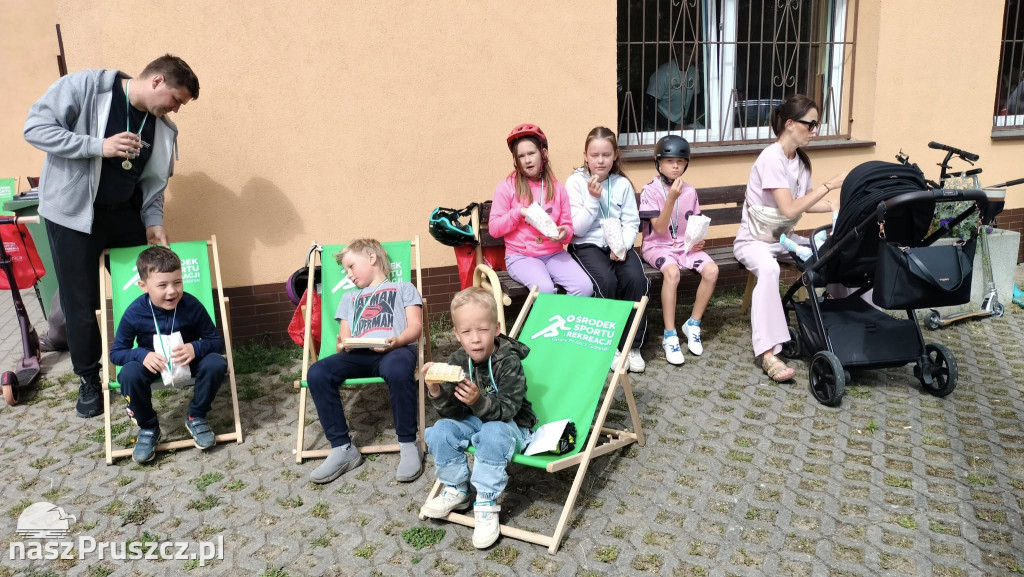 Ze Straszyna do Goszyna na hulajnogach
