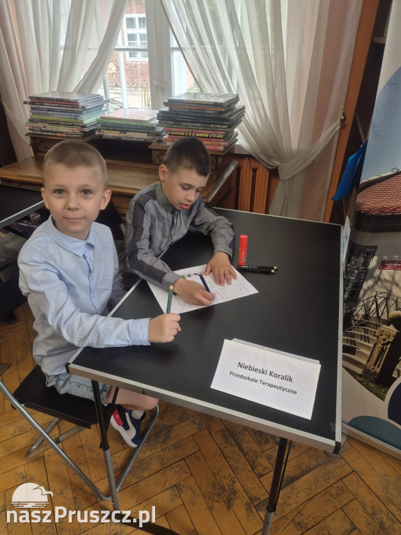 „Z baśnią w świat przygody – Czerwony Kapturek” konkurs czytelniczy w PiMBP