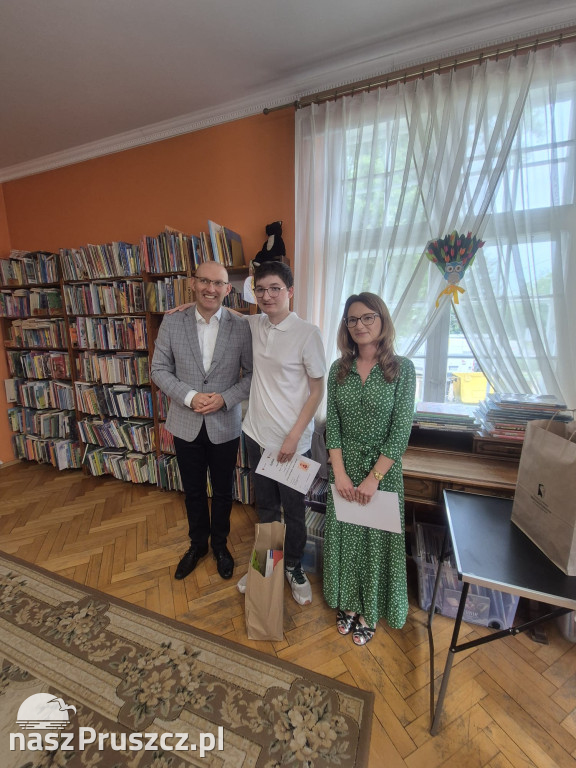 „Z baśnią w świat przygody – Czerwony Kapturek” konkurs czytelniczy w PiMBP