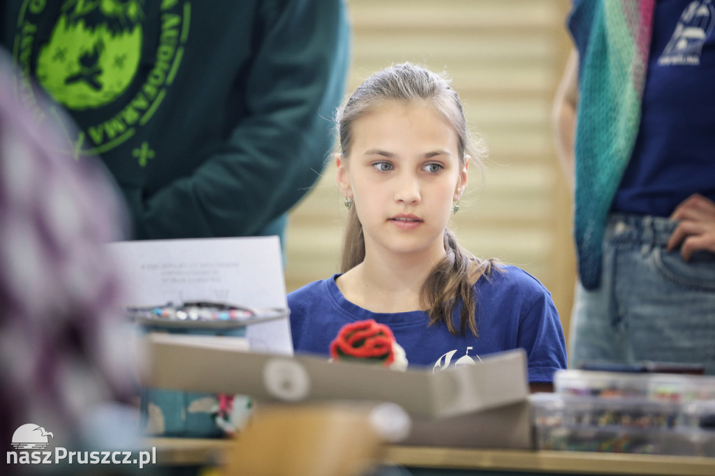 Międzynarodowy Dzień Dziergania w Miejscach Publicznych