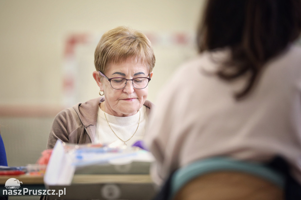 Międzynarodowy Dzień Dziergania w Miejscach Publicznych