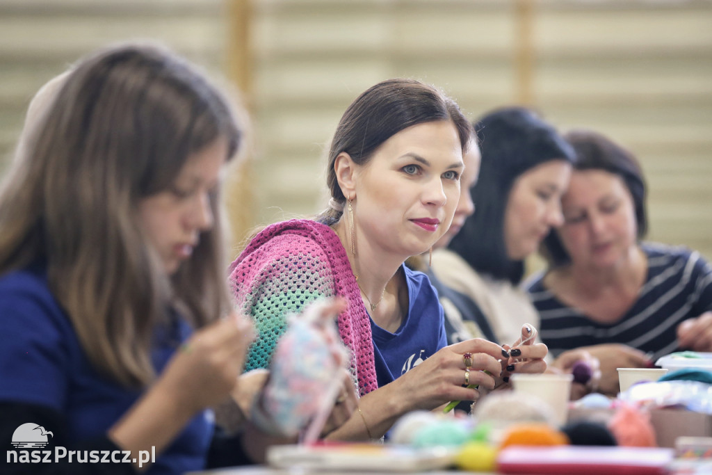 Międzynarodowy Dzień Dziergania w Miejscach Publicznych