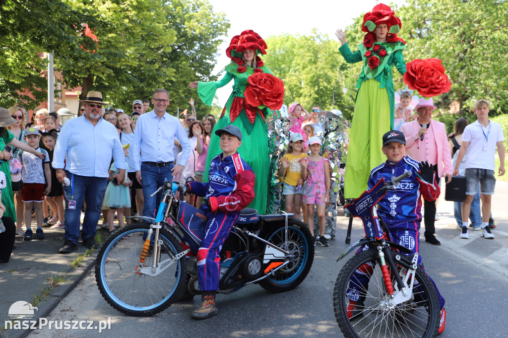 Dni Pruszcza Gdańskiego - parada i przekazanie kluczy