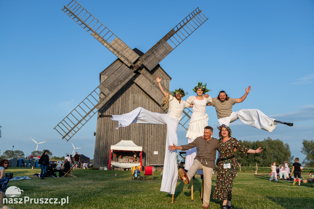 Noc Świętojańska w Mokrym Dworze