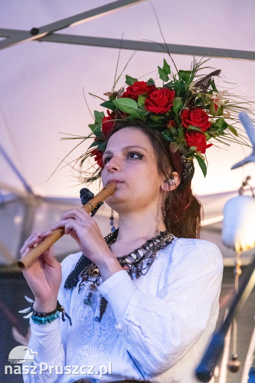 Noc Świętojańska w Mokrym Dworze