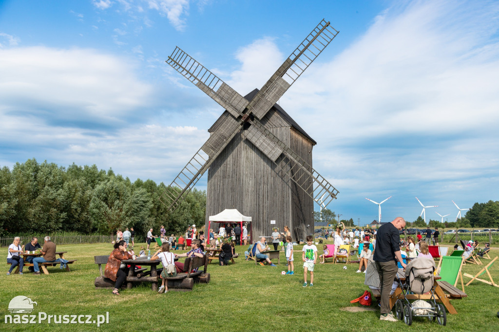 Noc Świętojańska w Mokrym Dworze