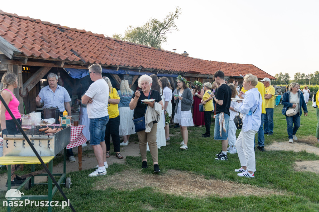 Noc Świętojańska w Mokrym Dworze