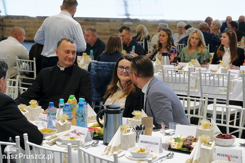 Bal Seniora w Cedrach Wielkich