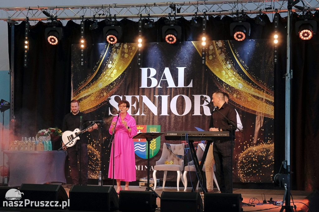 Bal Seniora w Cedrach Wielkich