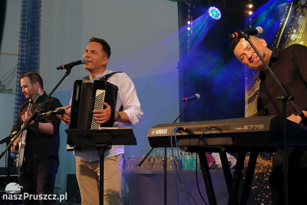 Bal Seniora w Cedrach Wielkich