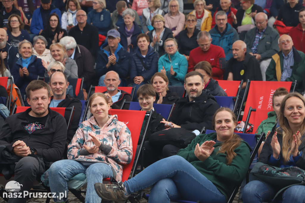 Dom o Zielonych Progach, Czerwona tulipan