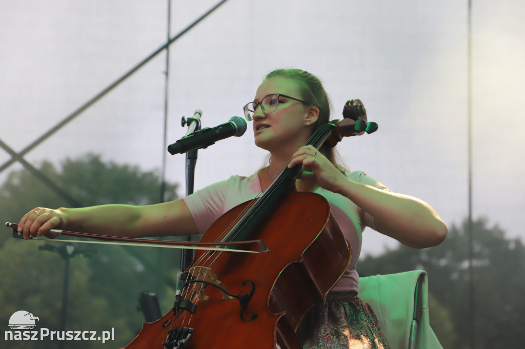 Dom o Zielonych Progach, Czerwona tulipan