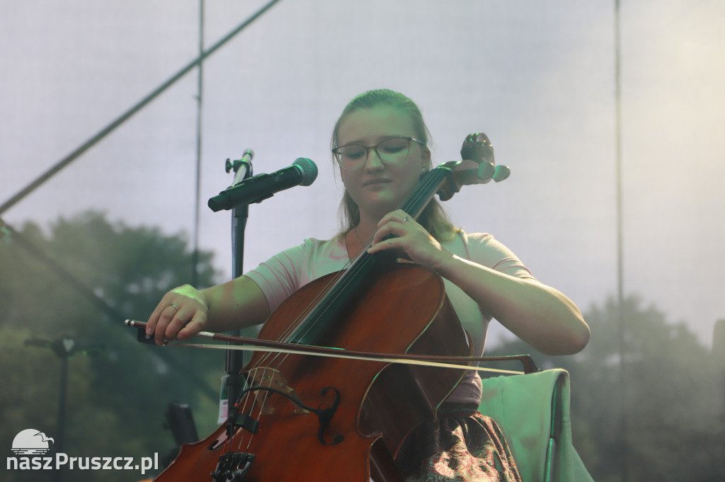 Dom o Zielonych Progach, Czerwona tulipan