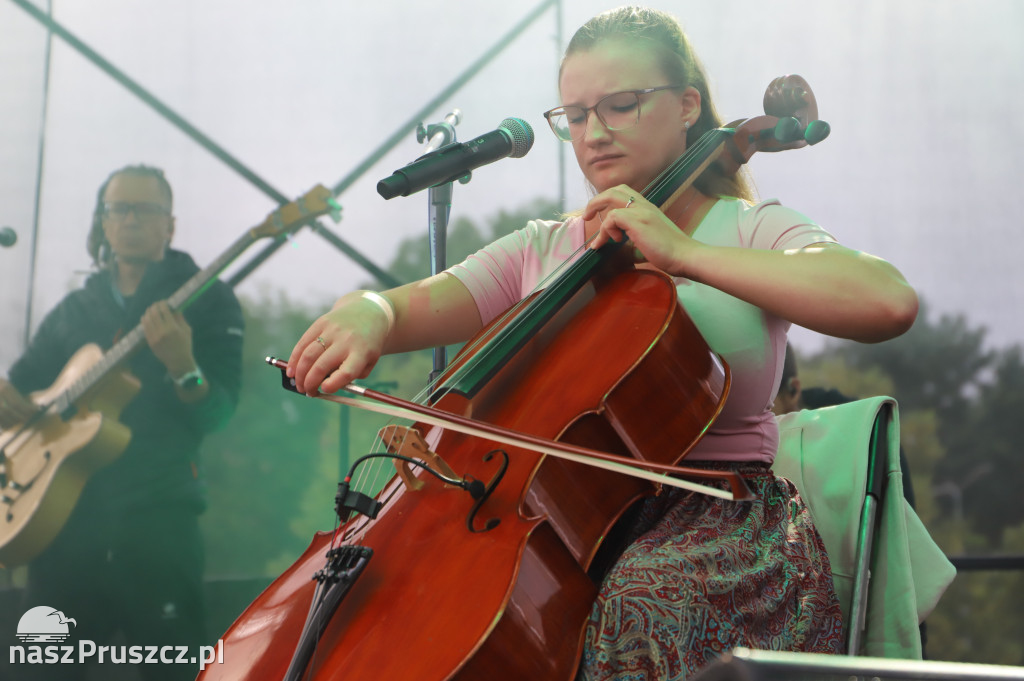 Dom o Zielonych Progach, Czerwona tulipan