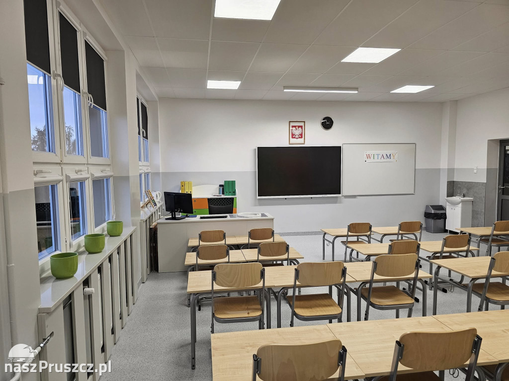 Wakacyjny remont w SP nr 4 w Pruszczu Gdańskim