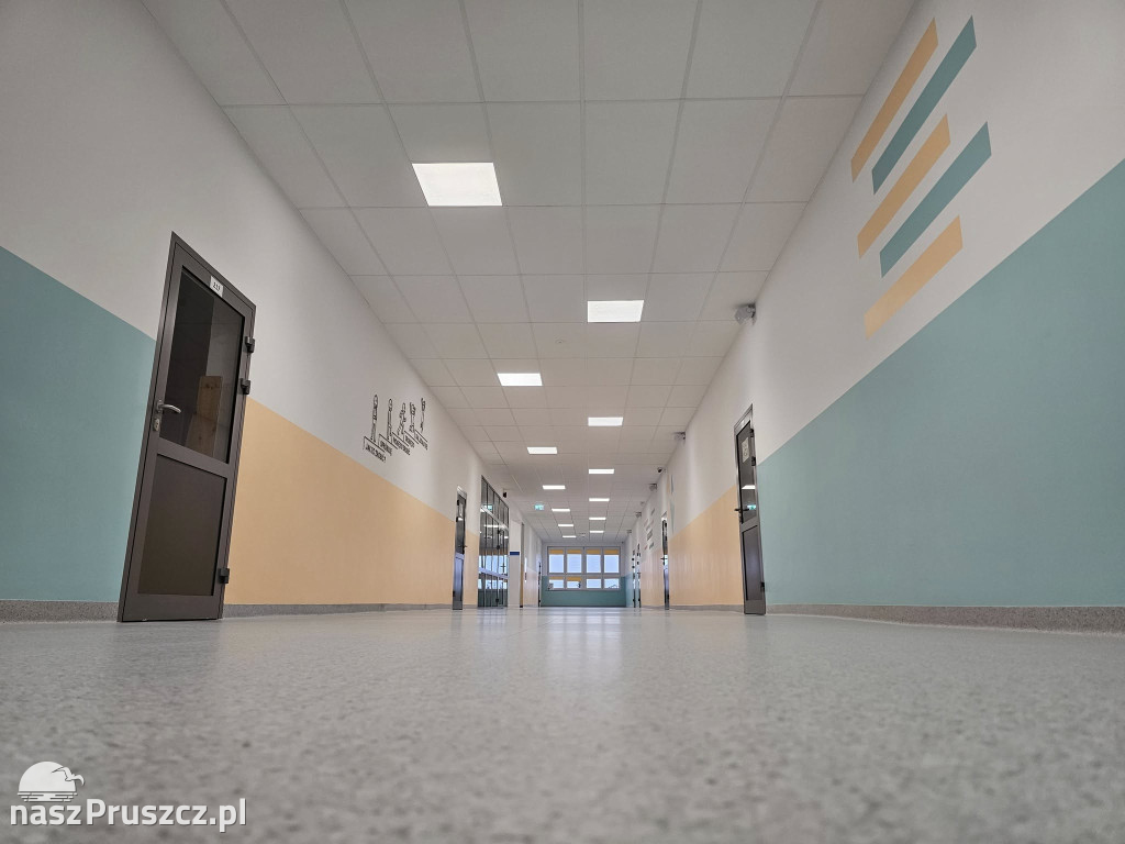 Wakacyjny remont w SP nr 4 w Pruszczu Gdańskim