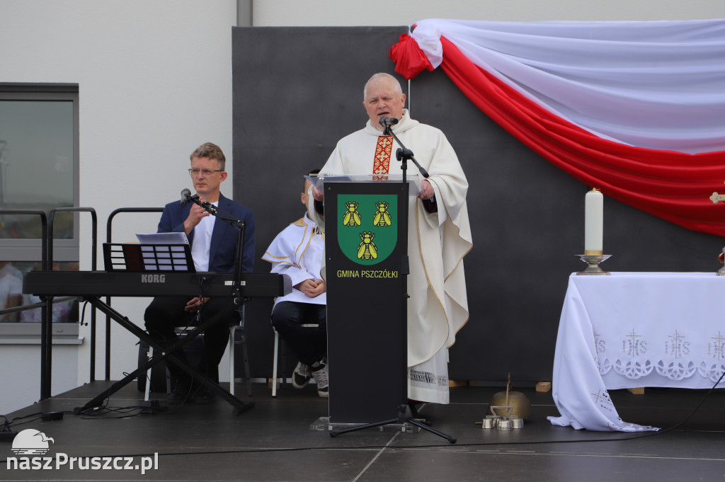Otwarcie szkoły w Różynach
