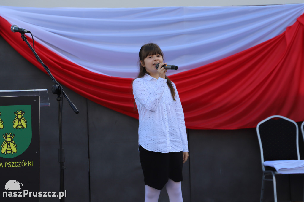 Otwarcie szkoły w Różynach