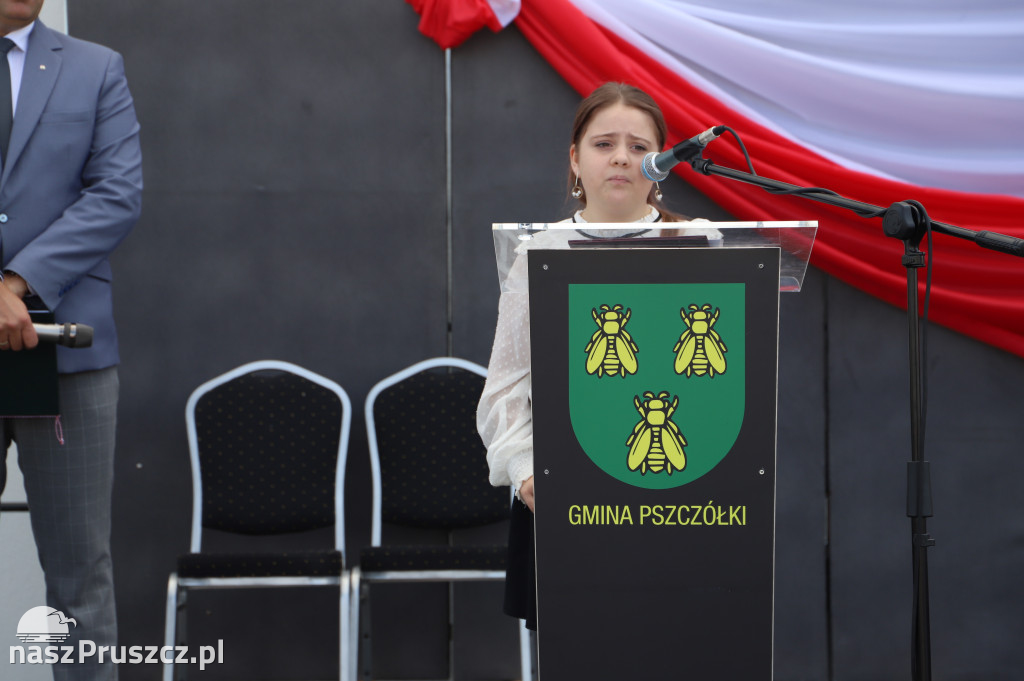 Otwarcie szkoły w Różynach