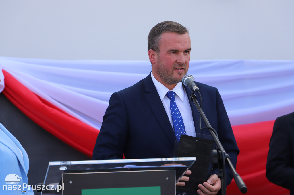 Otwarcie szkoły w Różynach