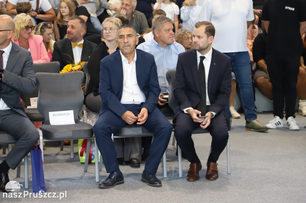Otwarcie nowej szkoły w Jagatowie