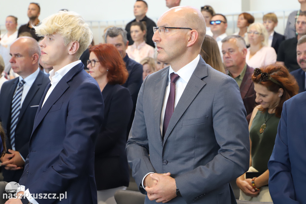 Otwarcie nowej szkoły w Jagatowie