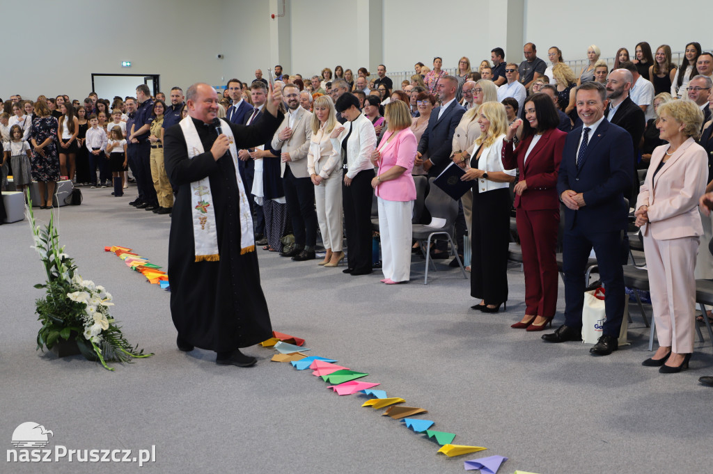 Otwarcie nowej szkoły w Jagatowie