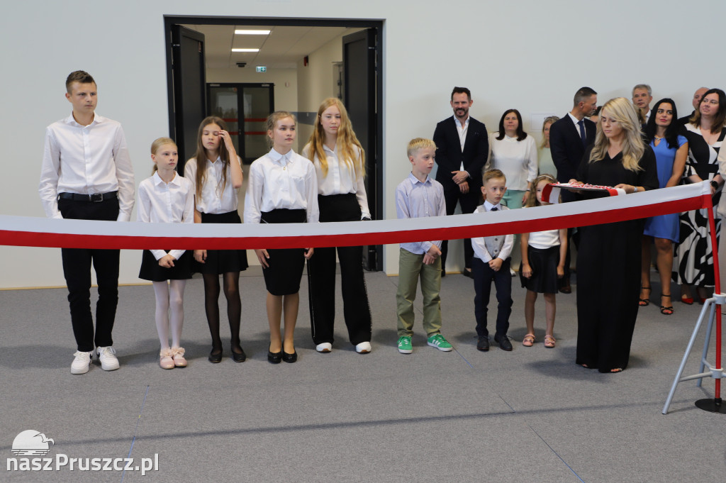 Otwarcie nowej szkoły w Jagatowie