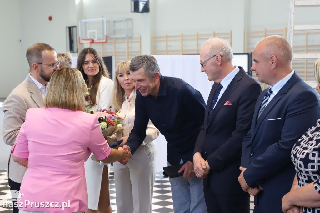 Otwarcie nowej szkoły w Jagatowie