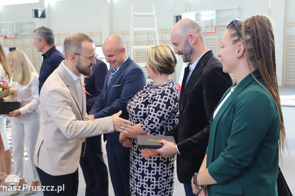Otwarcie nowej szkoły w Jagatowie