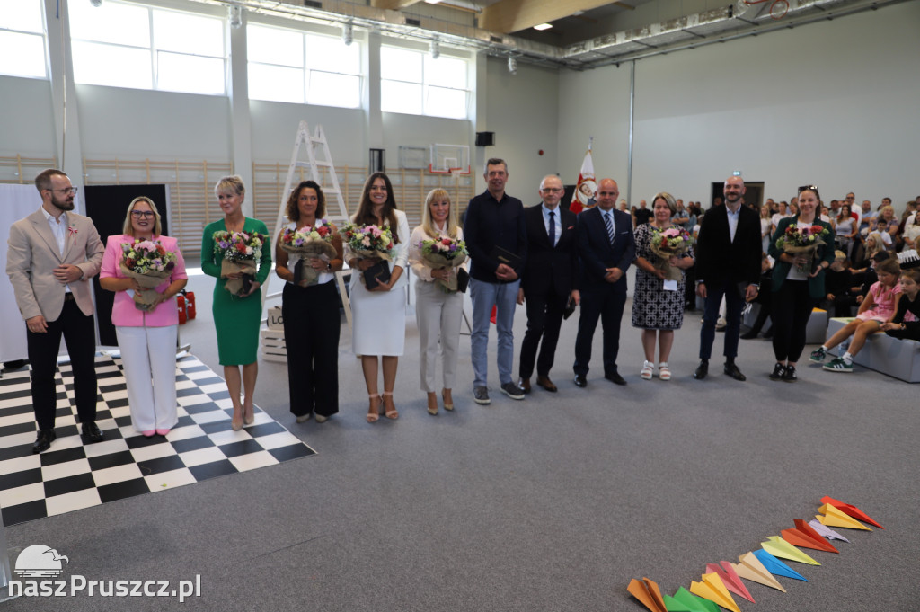 Otwarcie nowej szkoły w Jagatowie