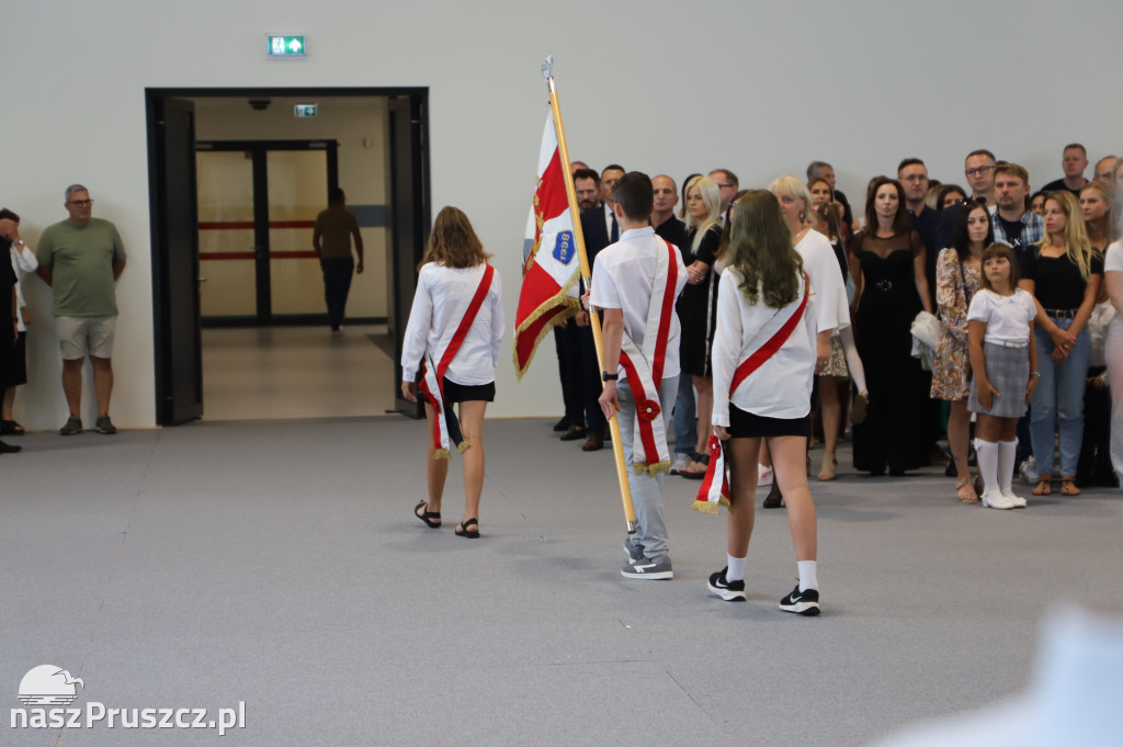 Otwarcie nowej szkoły w Jagatowie