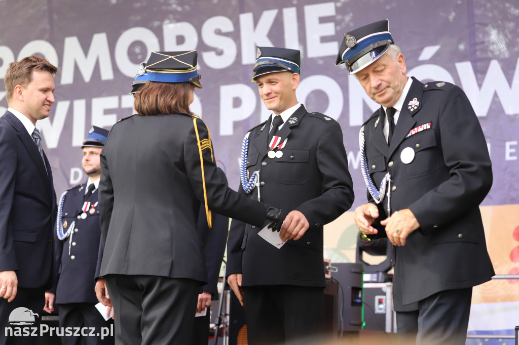 Wojewódzkie dożynki w Pszczółkach - 1 dzień