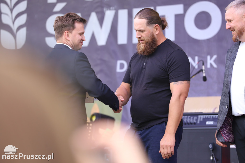 Wojewódzkie dożynki w Pszczółkach - 1 dzień