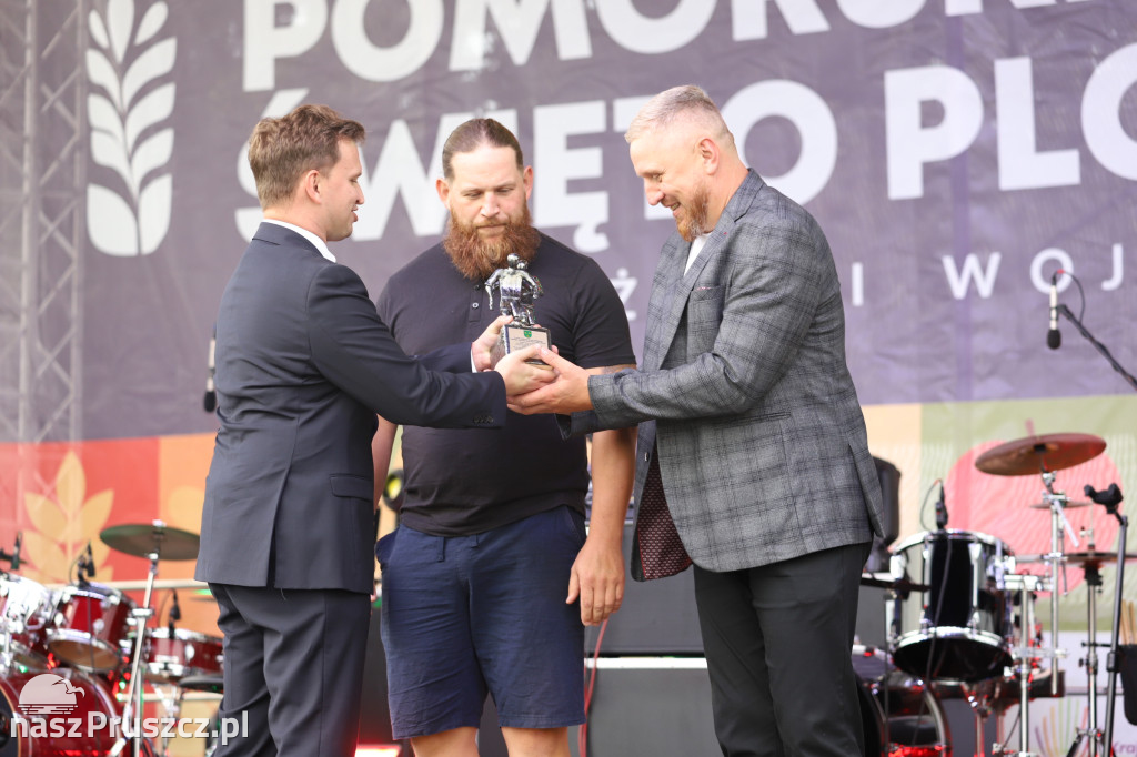 Wojewódzkie dożynki w Pszczółkach - 1 dzień
