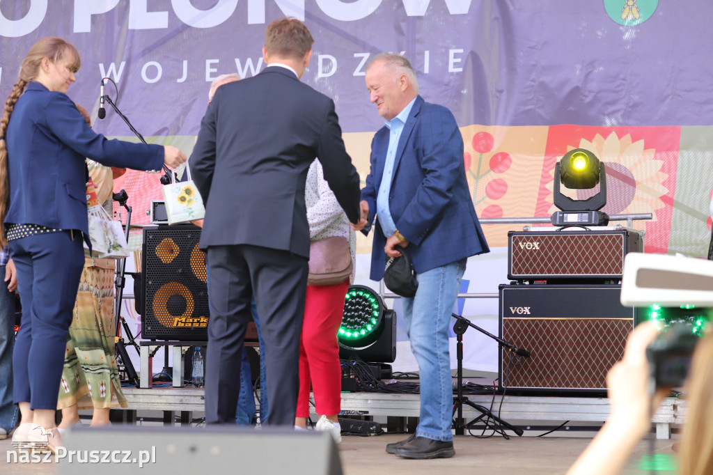 Wojewódzkie dożynki w Pszczółkach - 1 dzień
