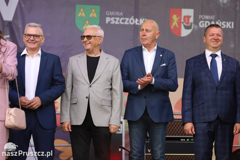 Wojewódzkie dożynki w Pszczółkach - 1 dzień